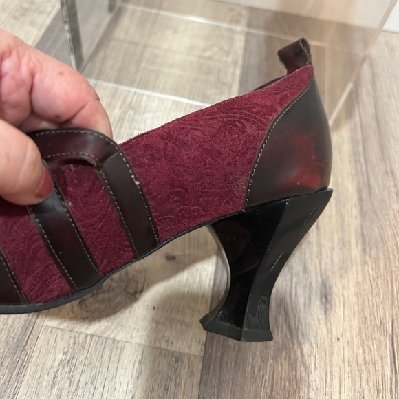 John Fluevog The Ruben an Elegant Burgundy  Shoes Size 9 - Picture 6 of 8